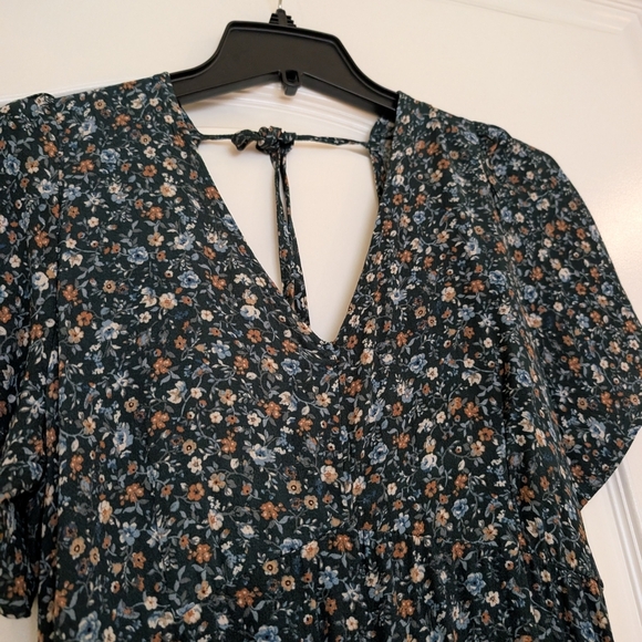 Reitmans Green Floral High Low Dress - Picture 4 of 7